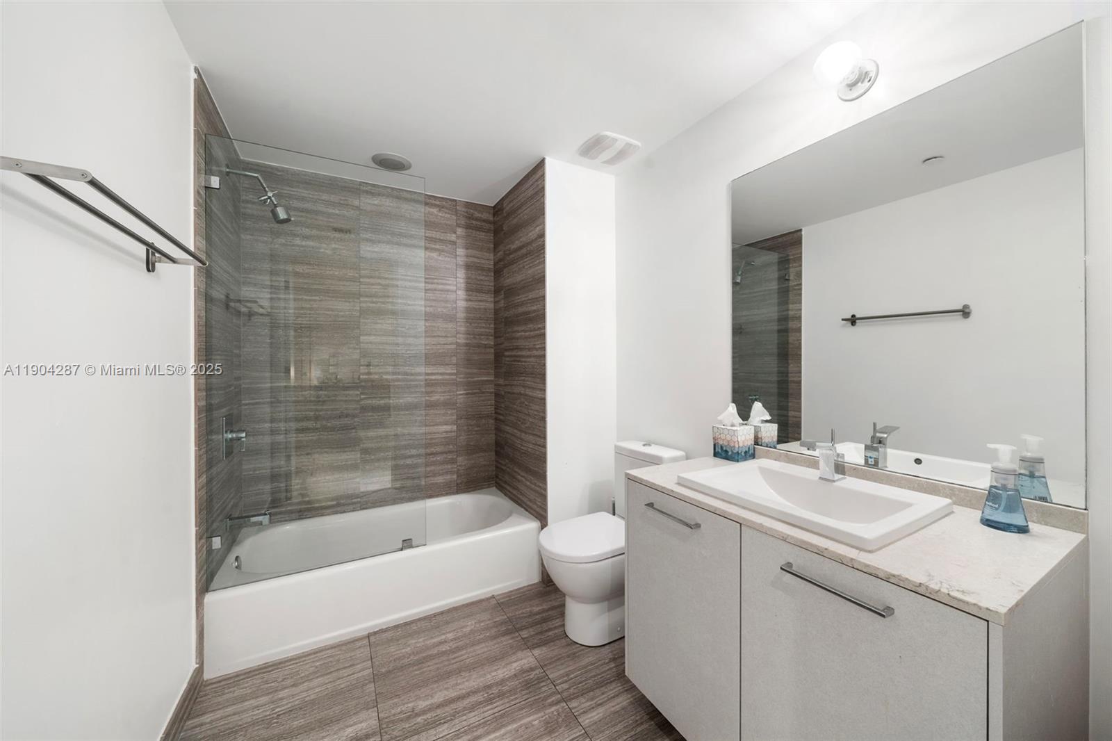 1010 BRICKELL CONDO - Residential