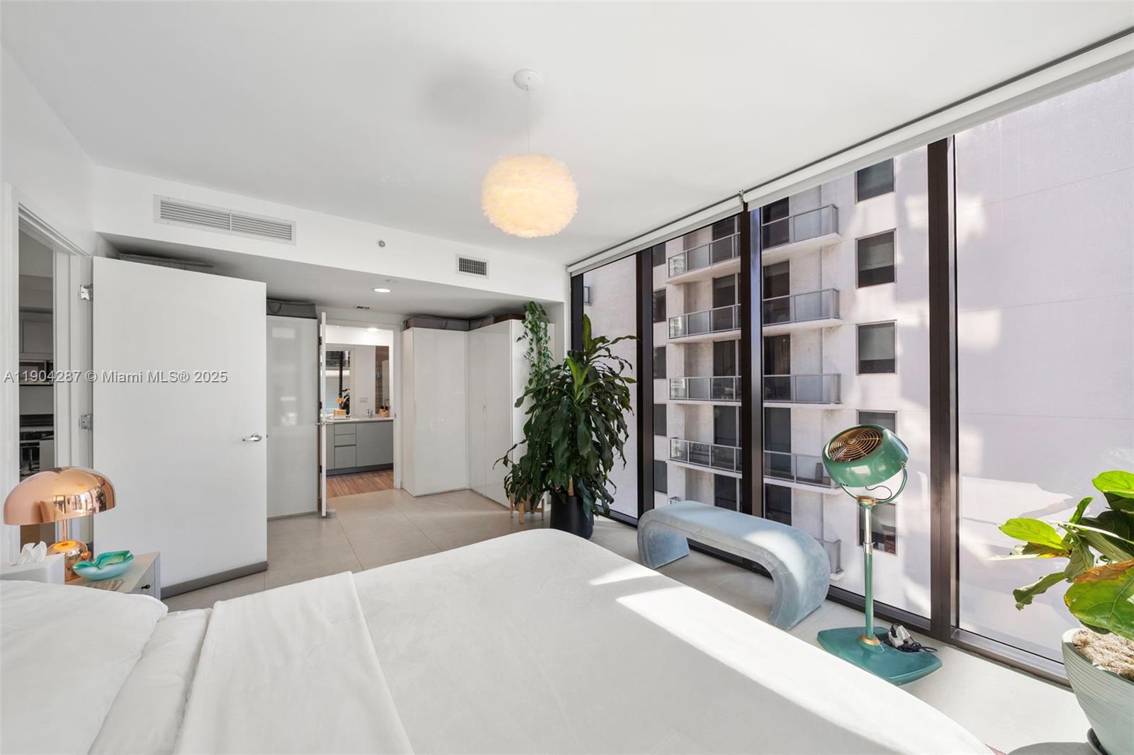 1010 BRICKELL CONDO - Residential