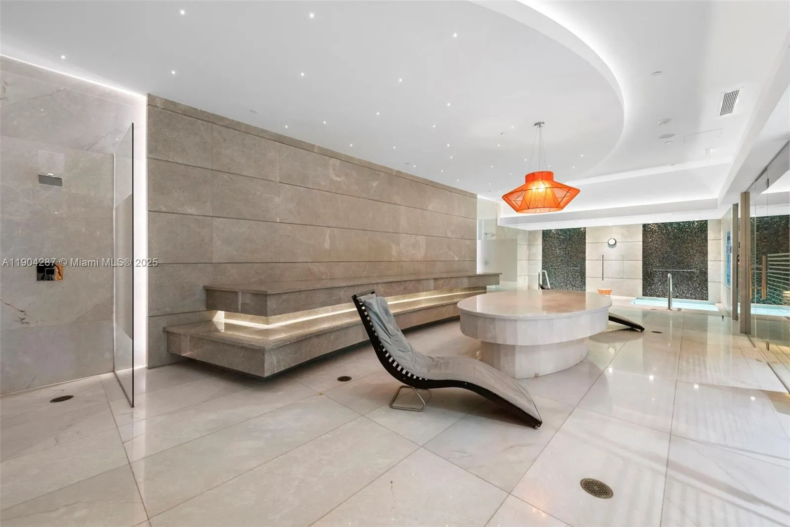 Miami, Florida 33131, United States, 1 Bedroom Bedrooms, ,2 BathroomsBathrooms,Residential,Active,235767