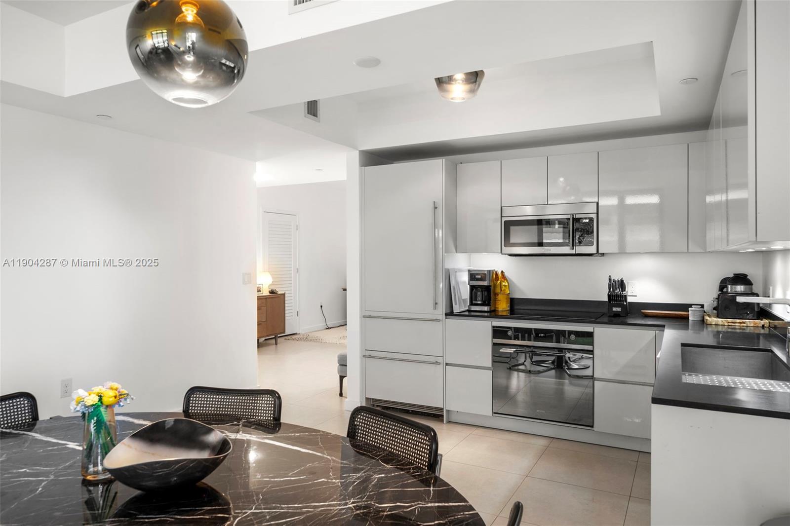 1010 BRICKELL CONDO - Residential