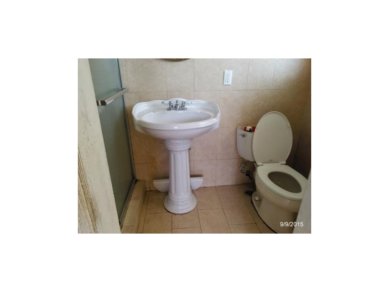 25 52 40 MARKHAVEN HGTS - Residential