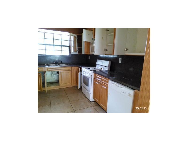 25 52 40 MARKHAVEN HGTS - Residential