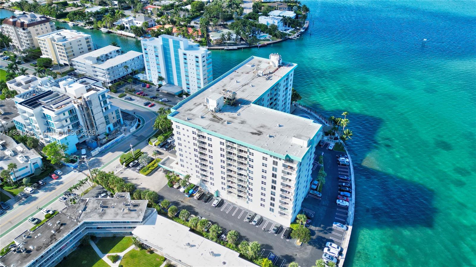 ISLAND POINTE CONDO - Residential