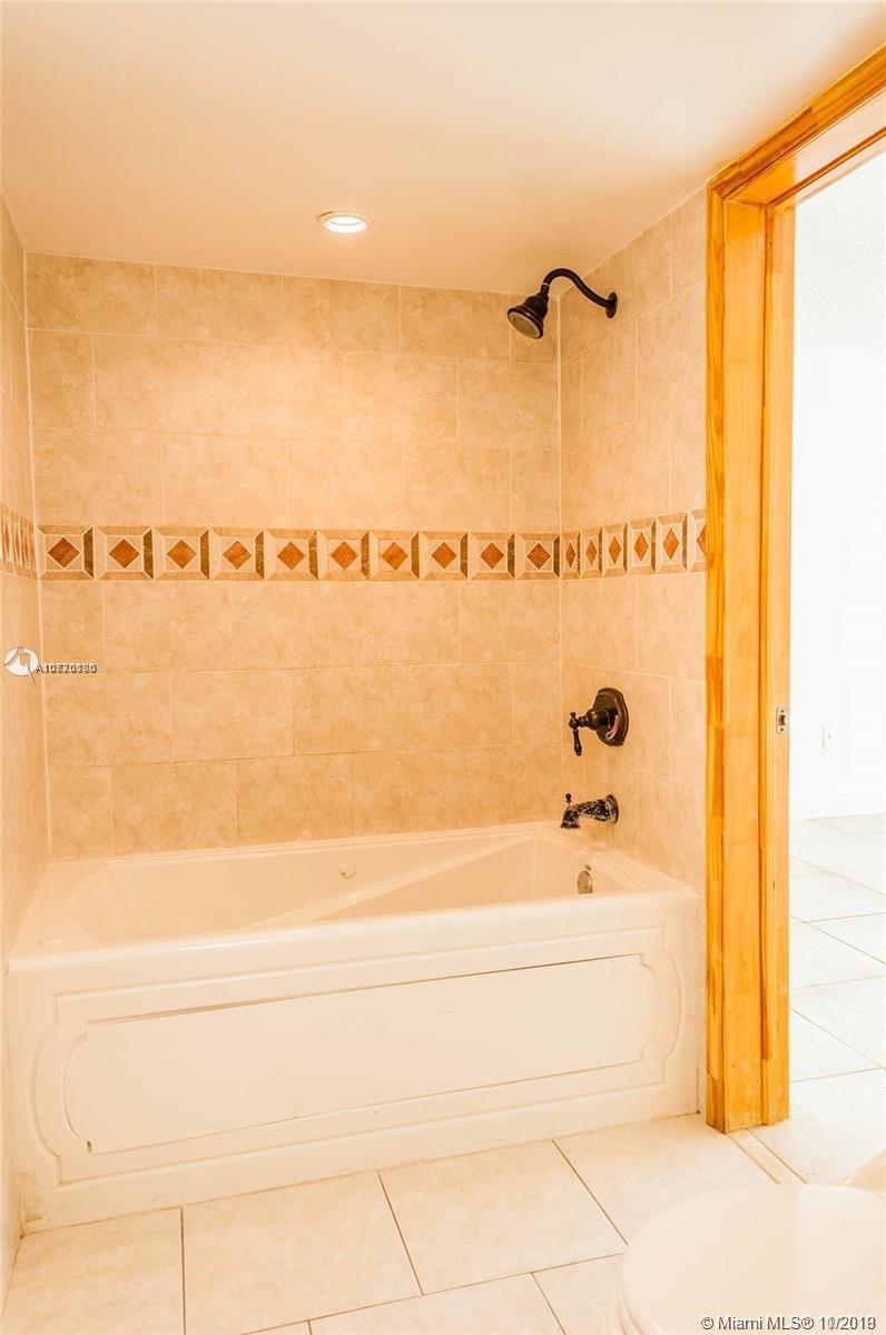 INTERNATIONAL PARK CONDO - Residential Lease