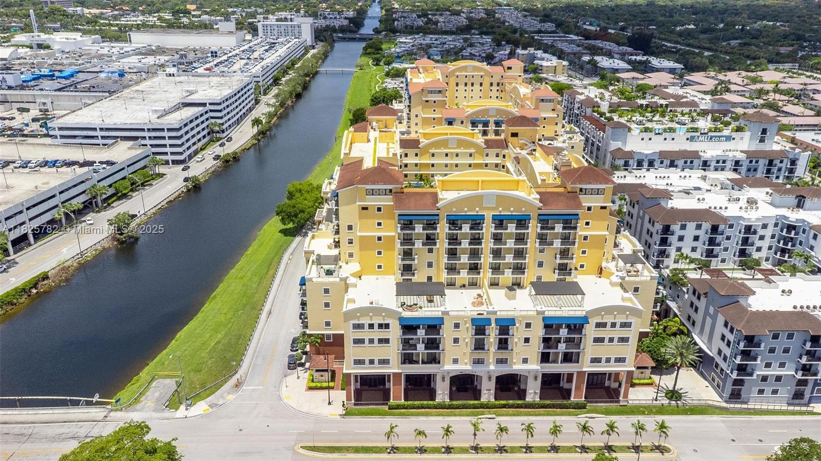 COLONNADE AT DADELAND SE - Residential
