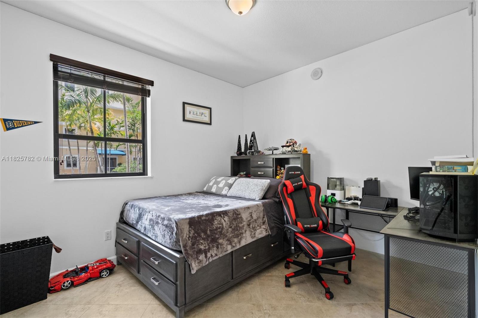 COLONNADE AT DADELAND SE - Residential