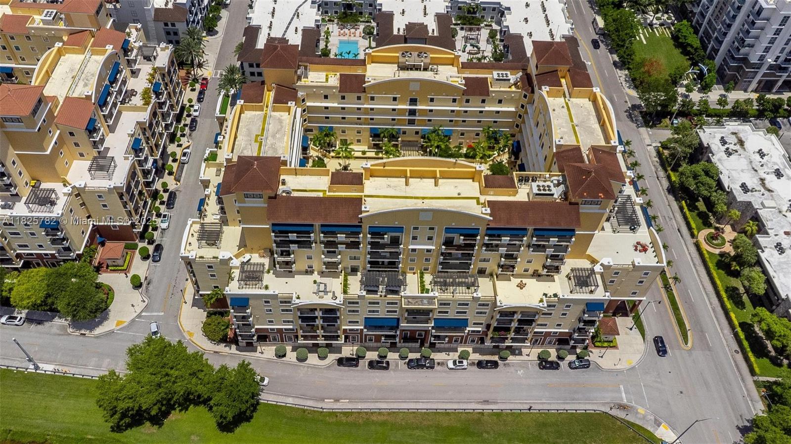 COLONNADE AT DADELAND SE - Residential
