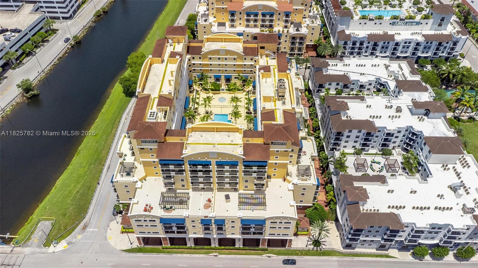 COLONNADE AT DADELAND SE - Residential