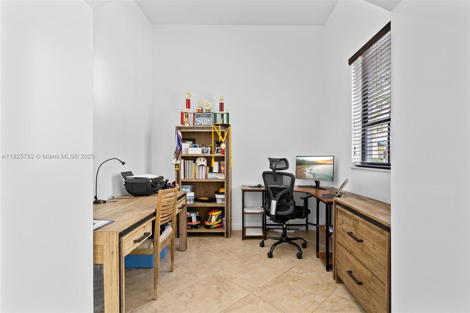 COLONNADE AT DADELAND SE - Residential