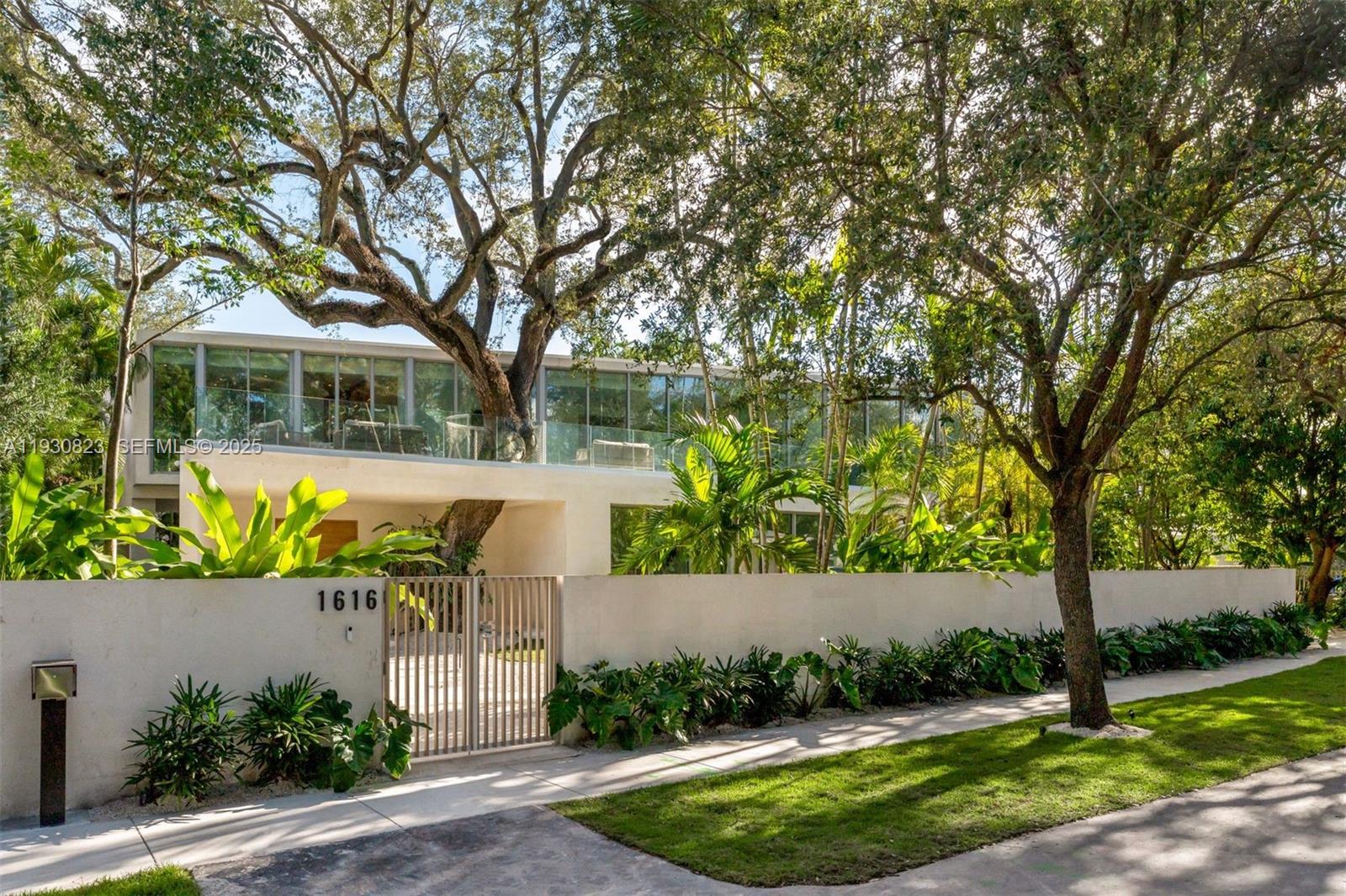 NATOMA MANORS RE SUB - Residential