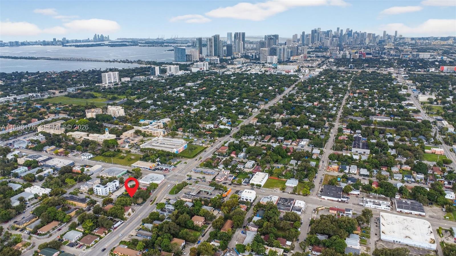 COMMERCIAL CENTER - Land