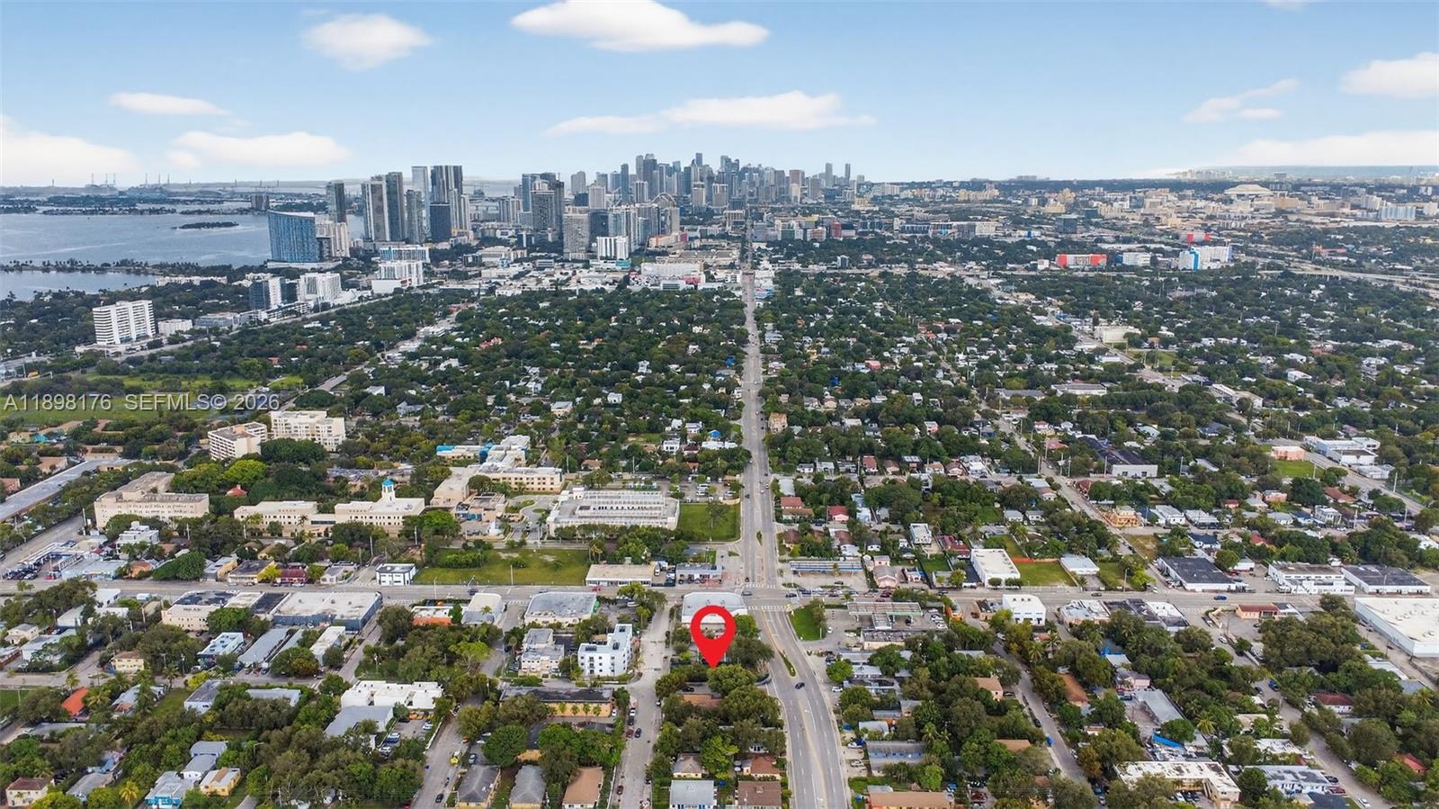 COMMERCIAL CENTER - Land