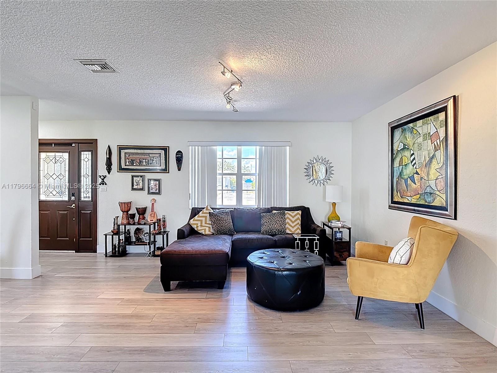 PALM SPRINGS NORTH SEC S - Residential