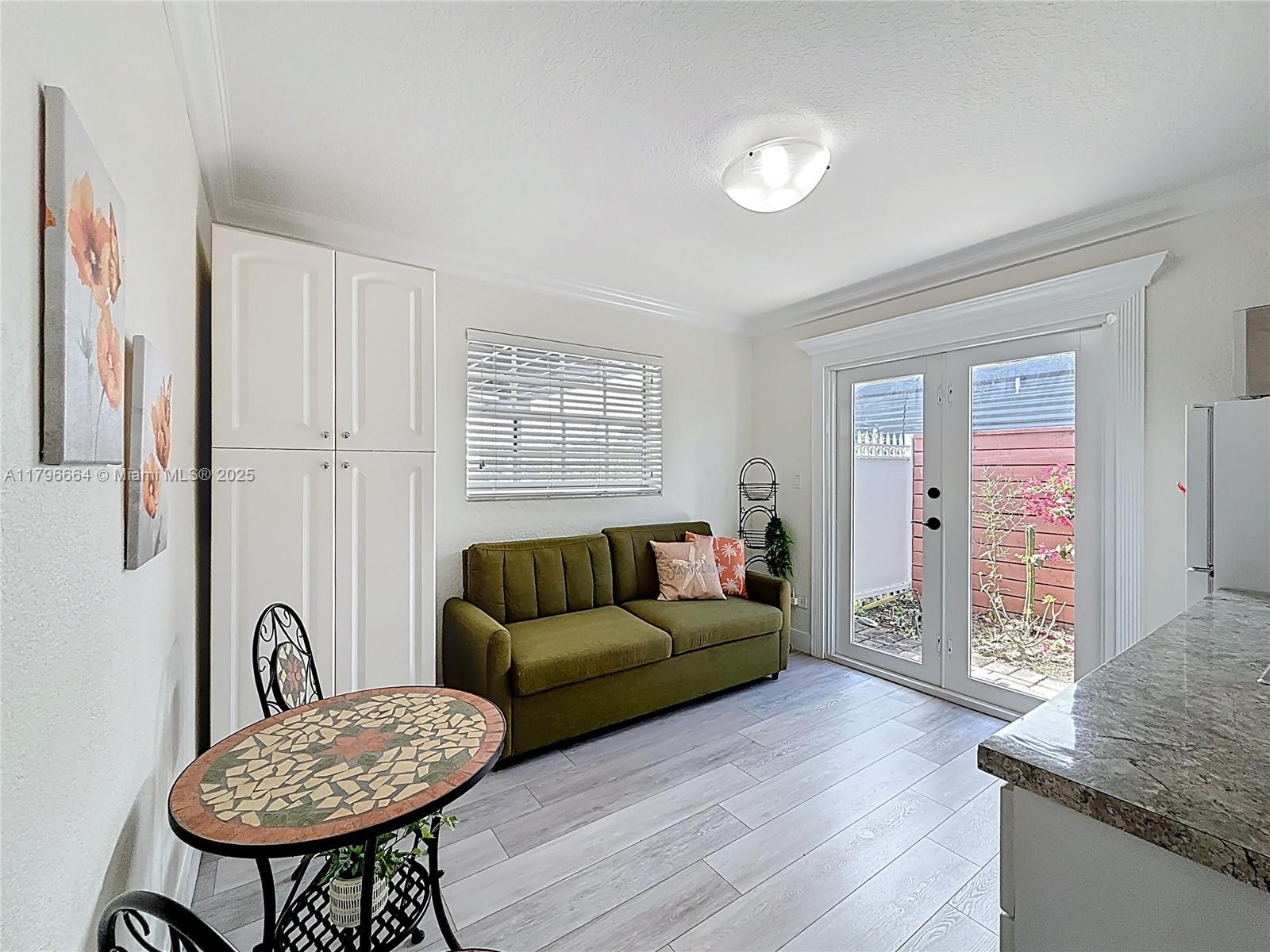 PALM SPRINGS NORTH SEC S - Residential