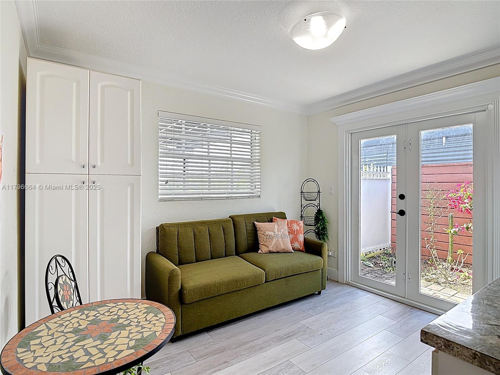 PALM SPRINGS NORTH SEC S - Residential