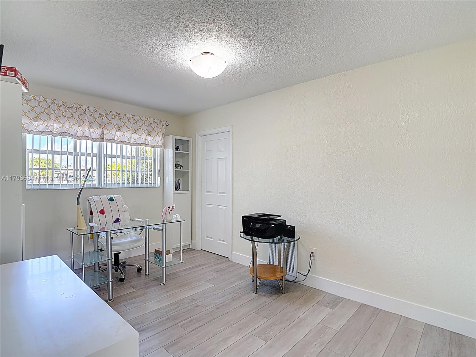 PALM SPRINGS NORTH SEC S - Residential
