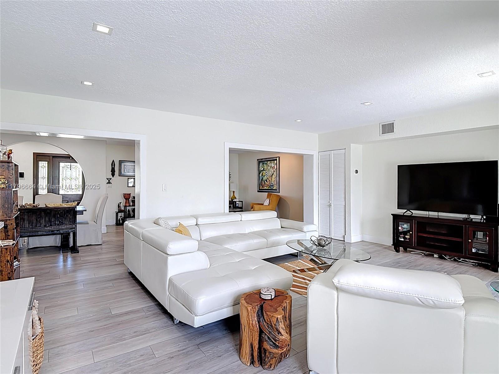 PALM SPRINGS NORTH SEC S - Residential
