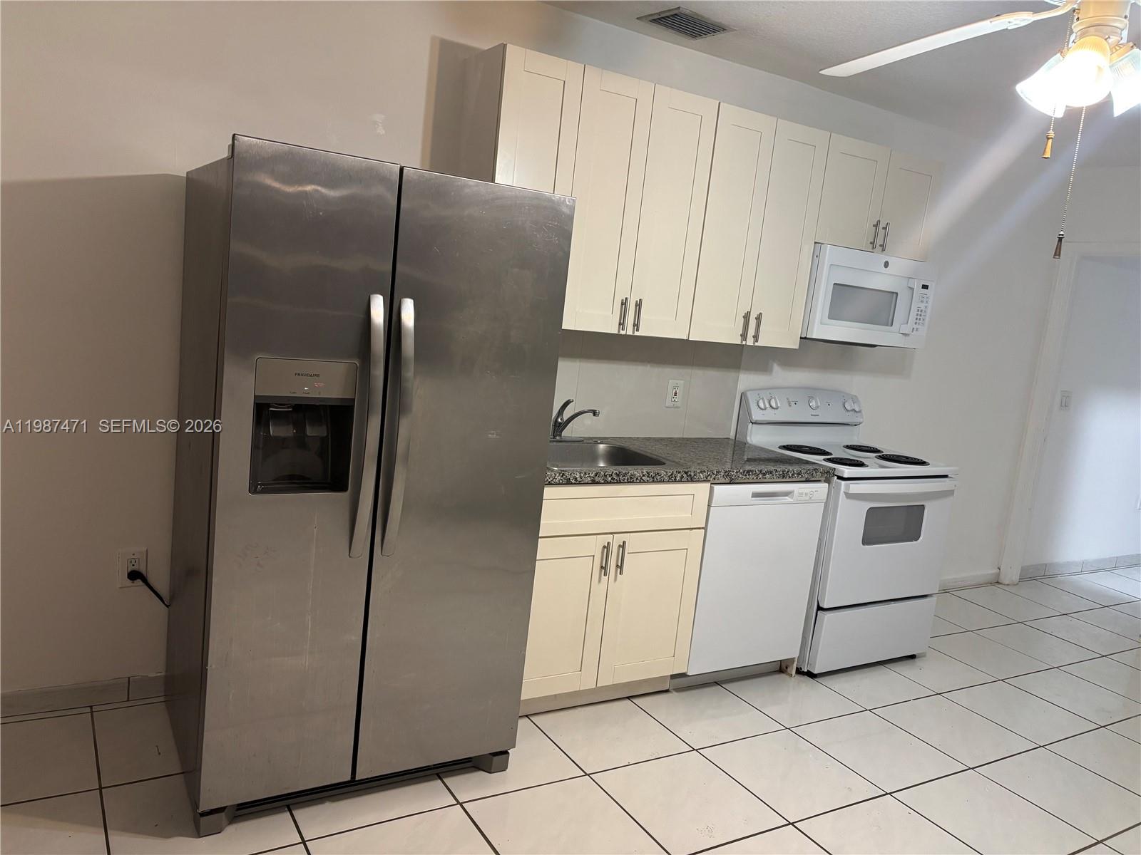 HARRIEL ESTATES - Residential Lease