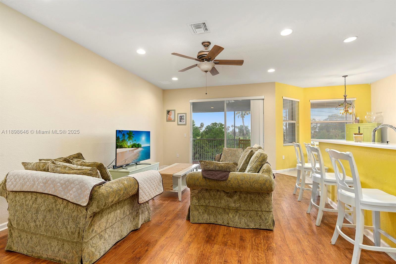 RIVER GLEN CONDOMINIUM - Residential Lease