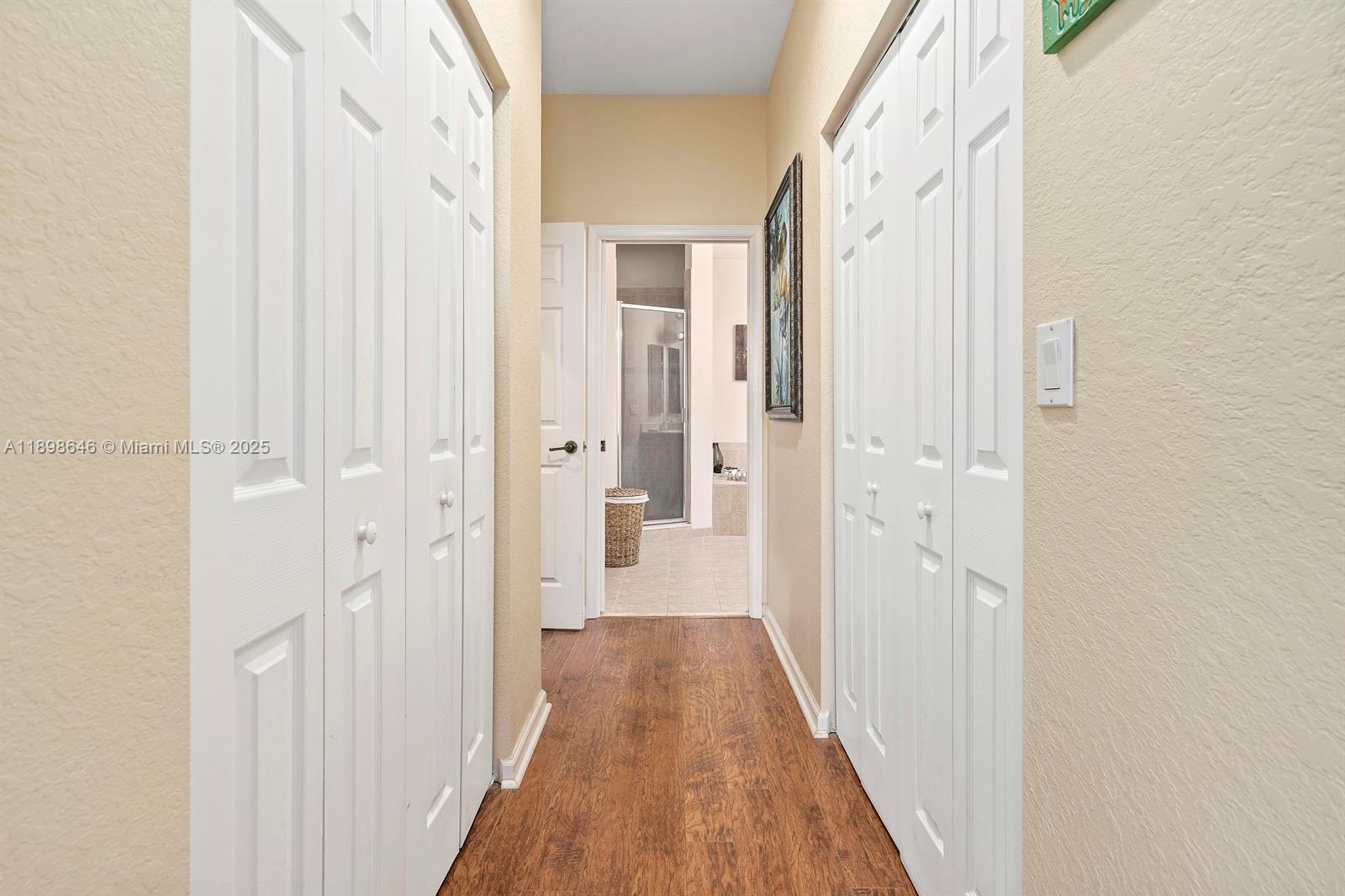 RIVER GLEN CONDOMINIUM - Residential Lease