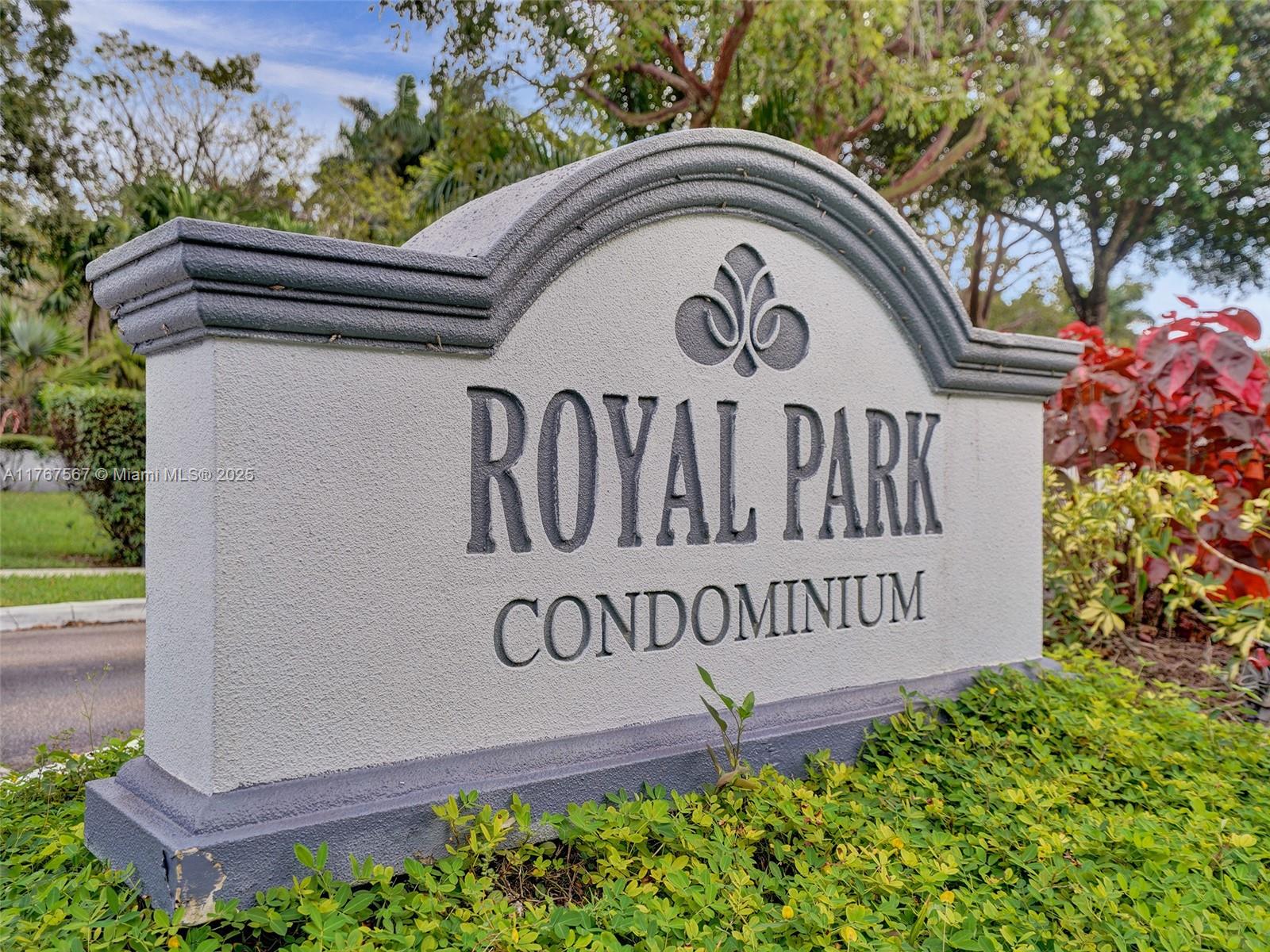 101 Royal Park Dr 1A, Oakland Park, Miami-Dade County, Florida - 2 Bedrooms  
2 Bathrooms - 