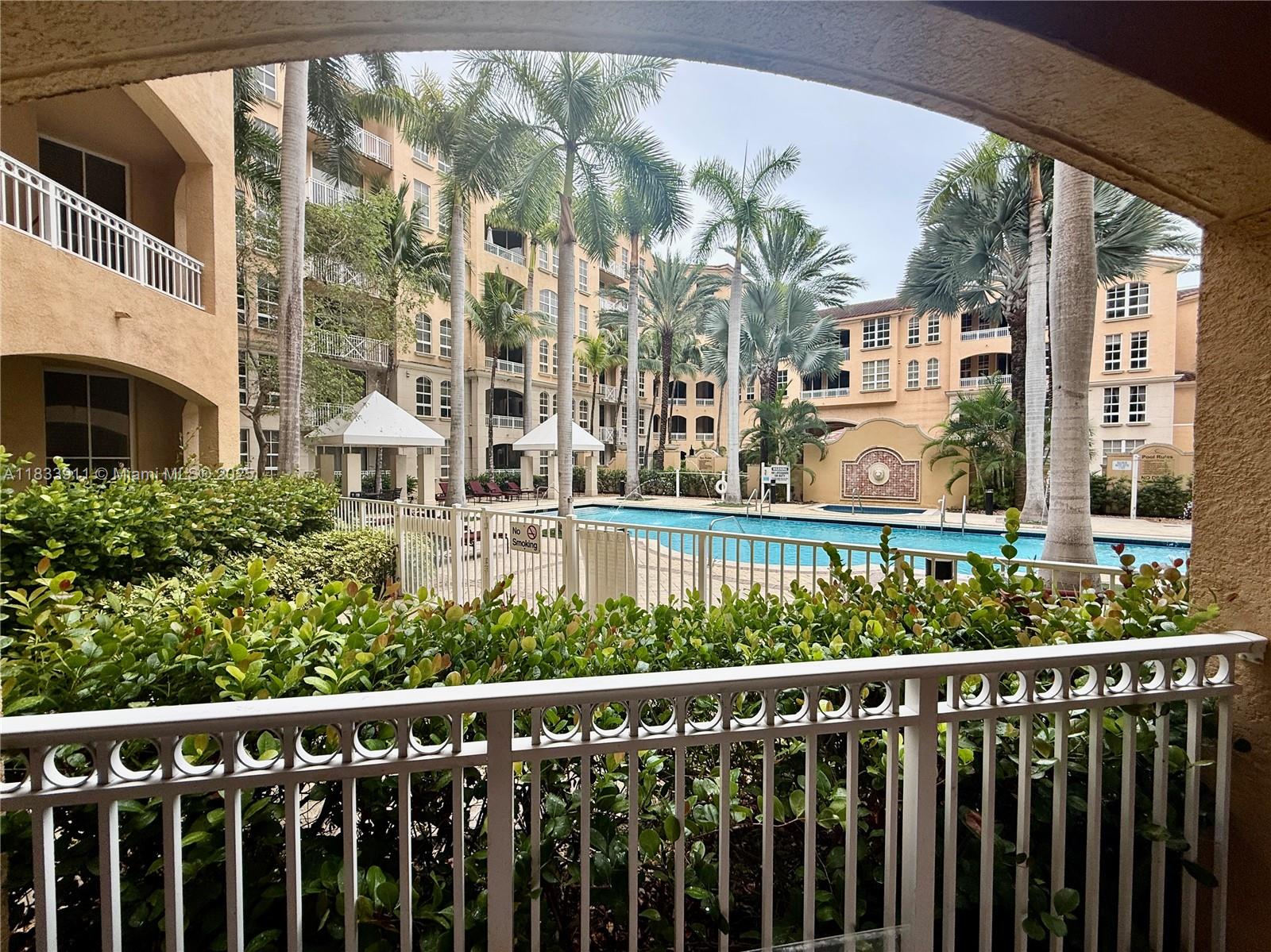 ALAQUA CONDO - Residential