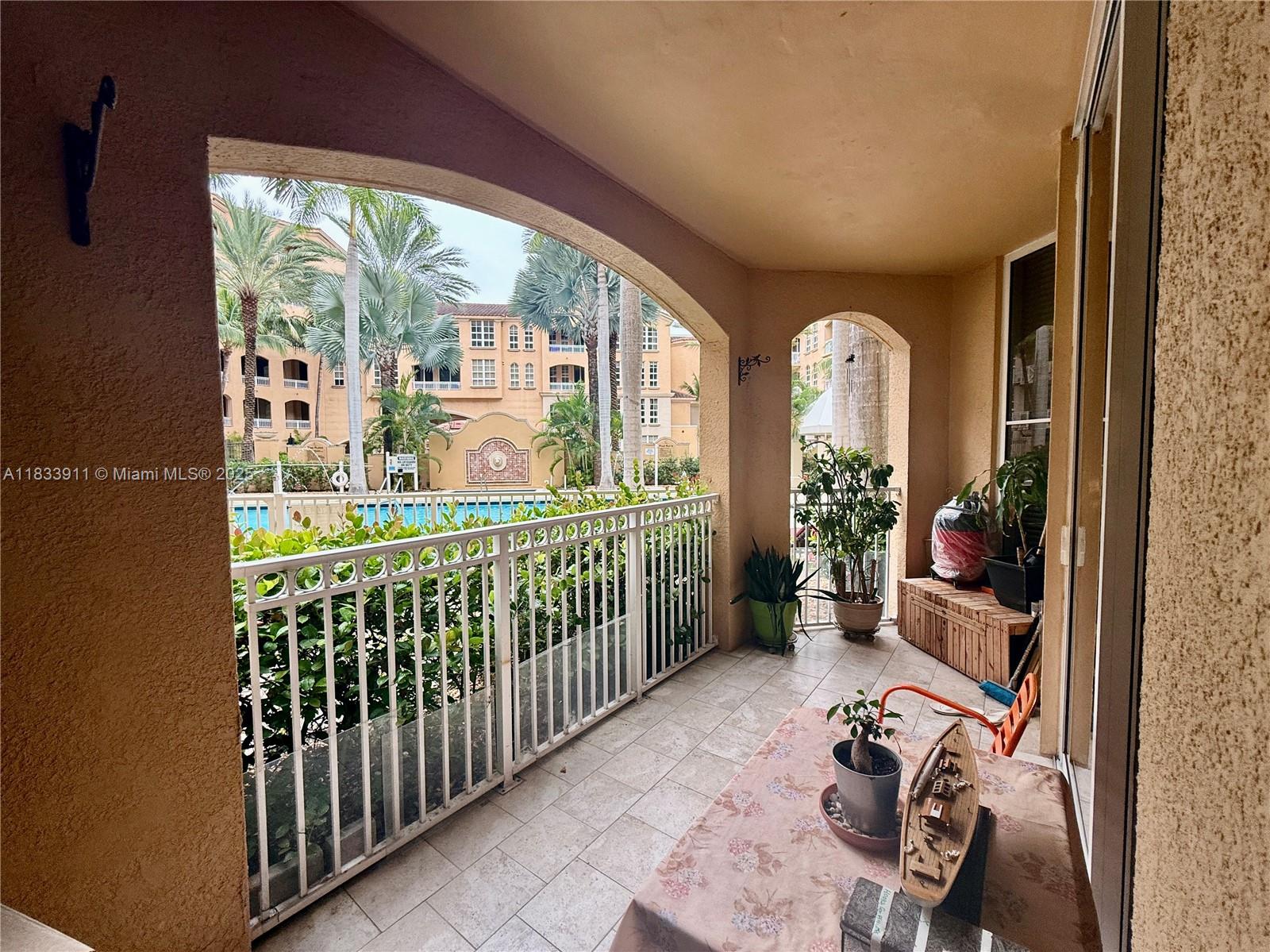 ALAQUA CONDO - Residential