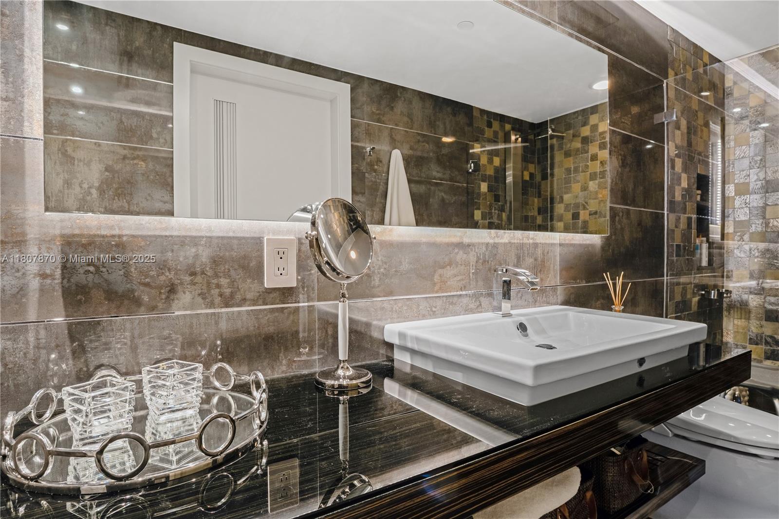 JADE BEACH CONDO - Residential
