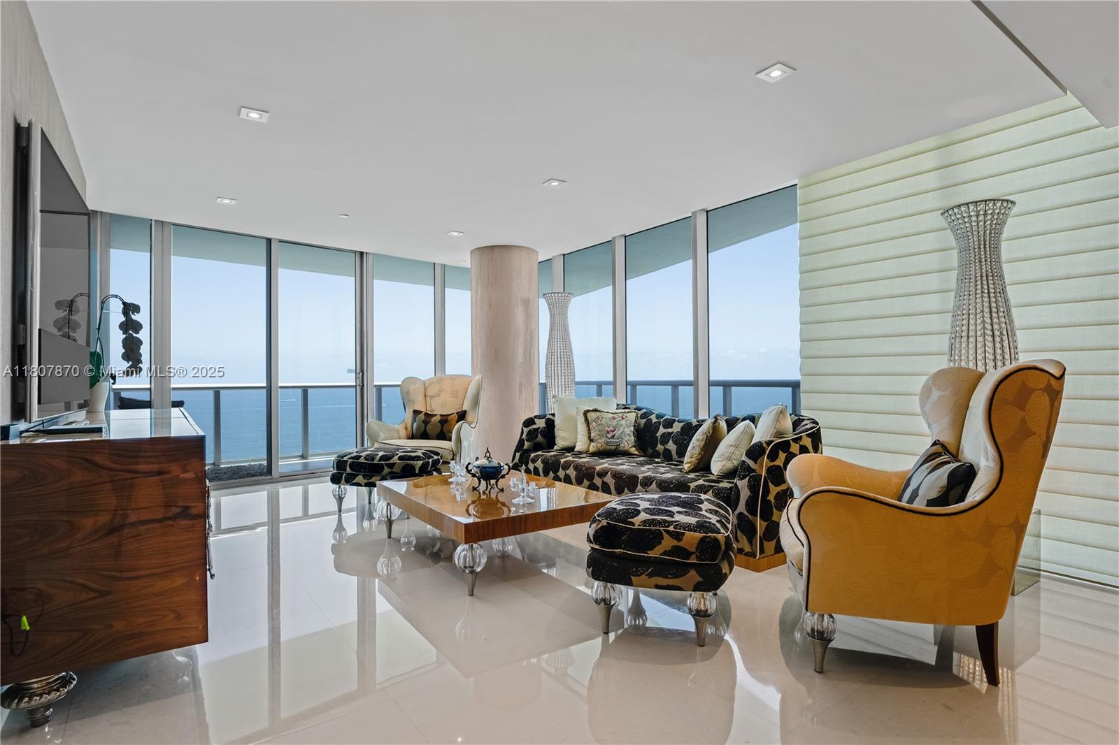 JADE BEACH CONDO - Residential
