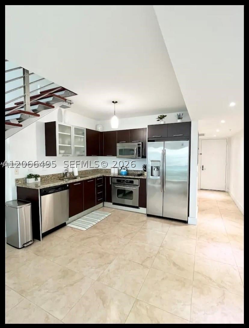 41 SE 5th St 414