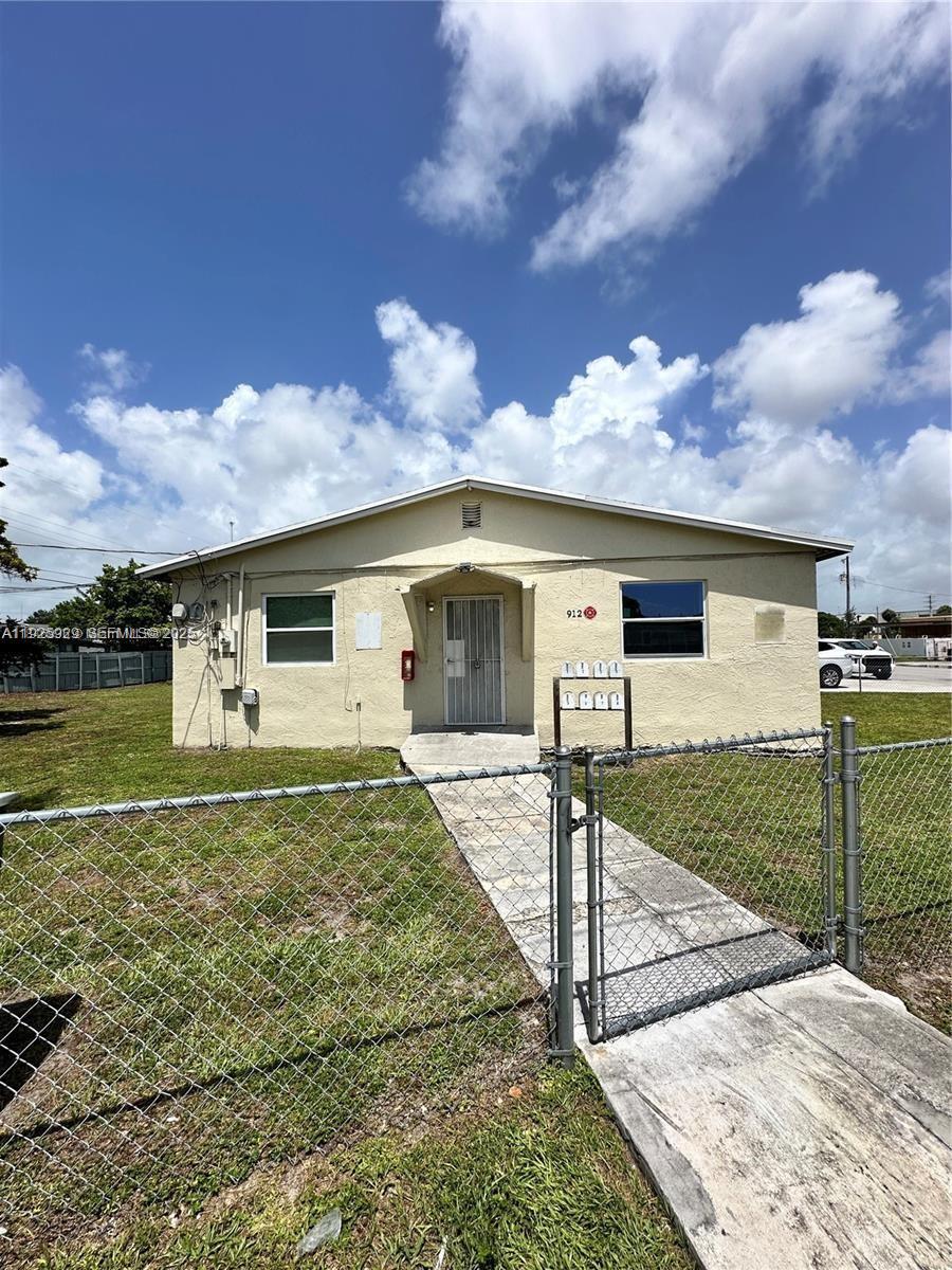 MEEKINS ADD NO 1 - Residential Lease