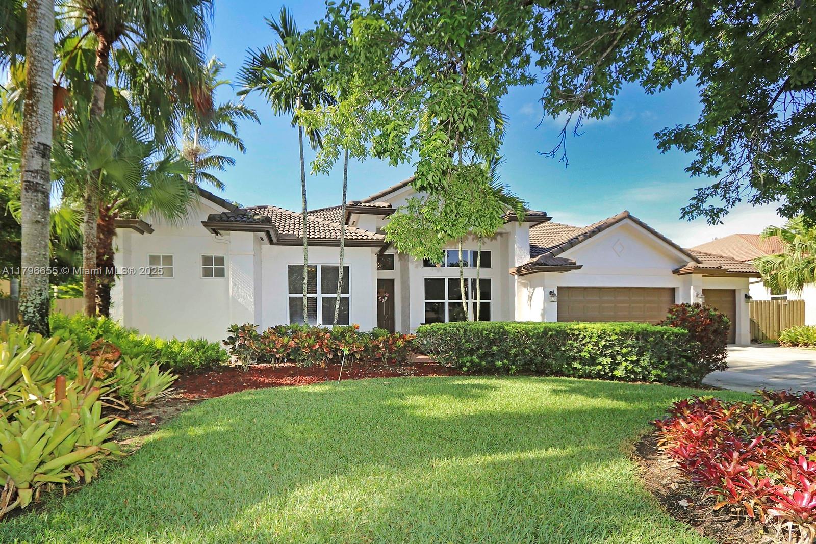 Rental Property at 3140 Fairways Dr 3140, Homestead, Miami-Dade County, Florida - Bedrooms: 5 
Bathrooms: 3  - $5,000 MO.