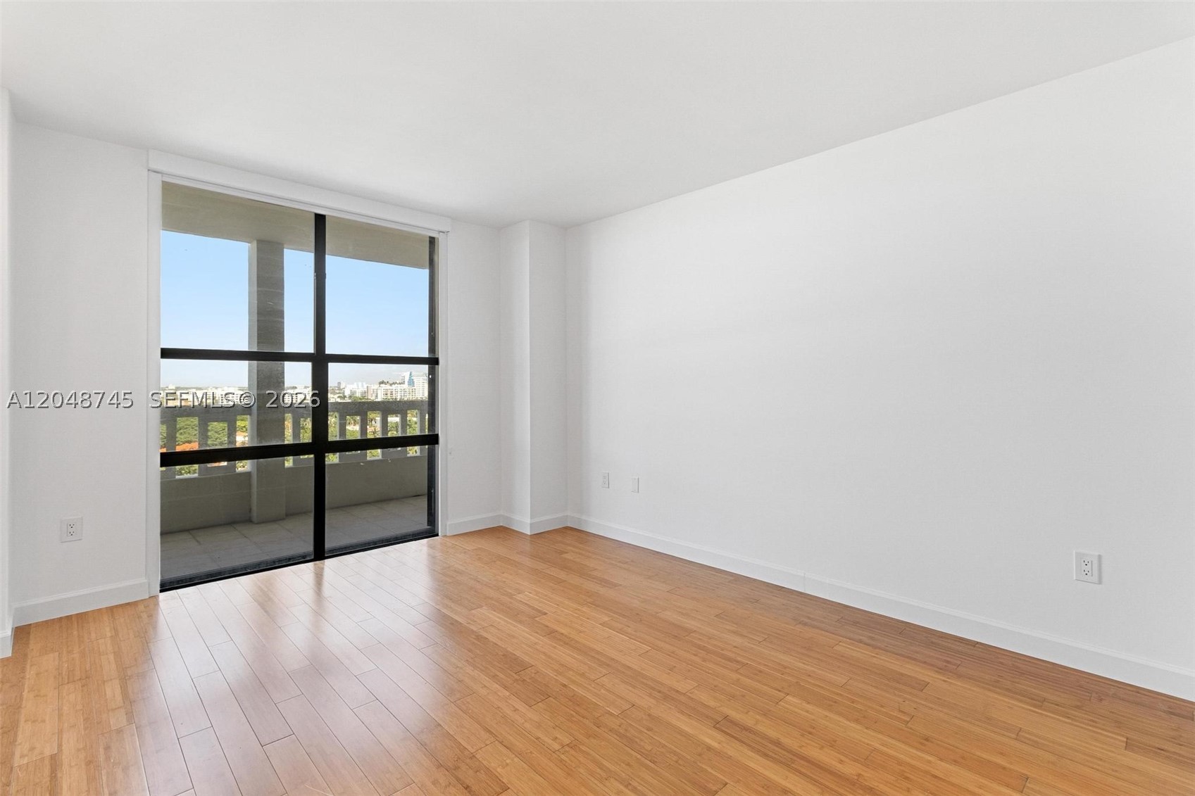 9801 Collins Ave 11-O
