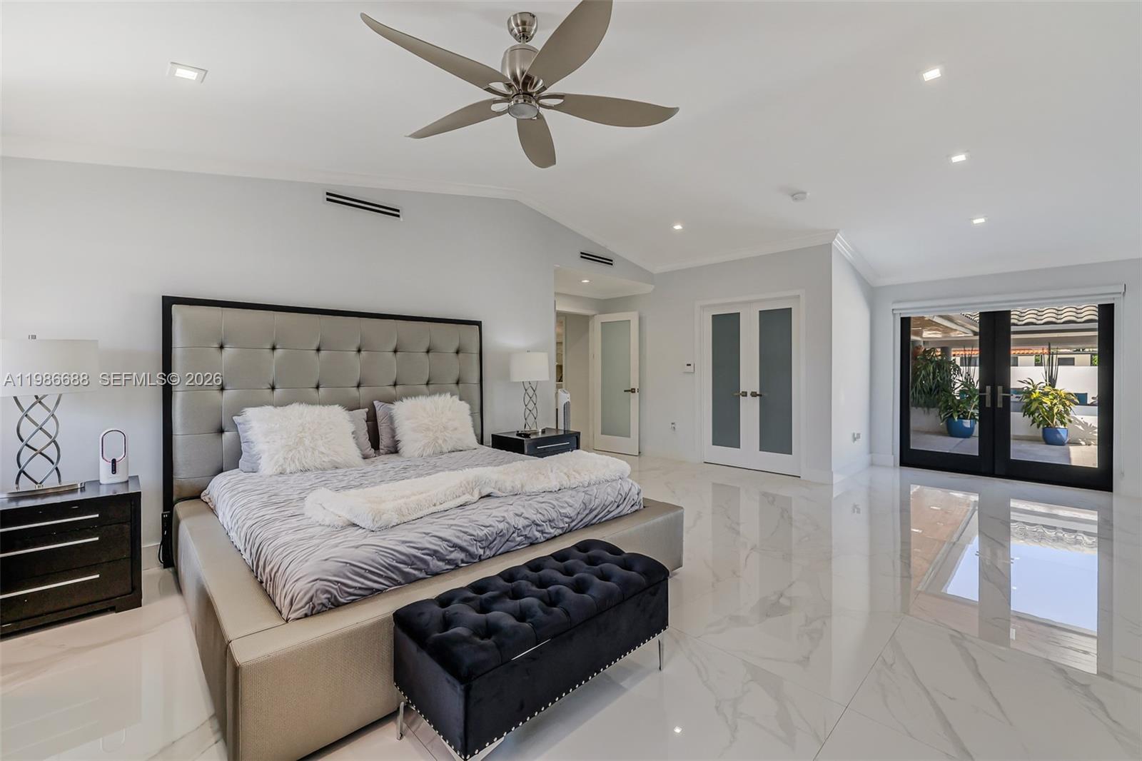 J G HEADS FARMS - Residential