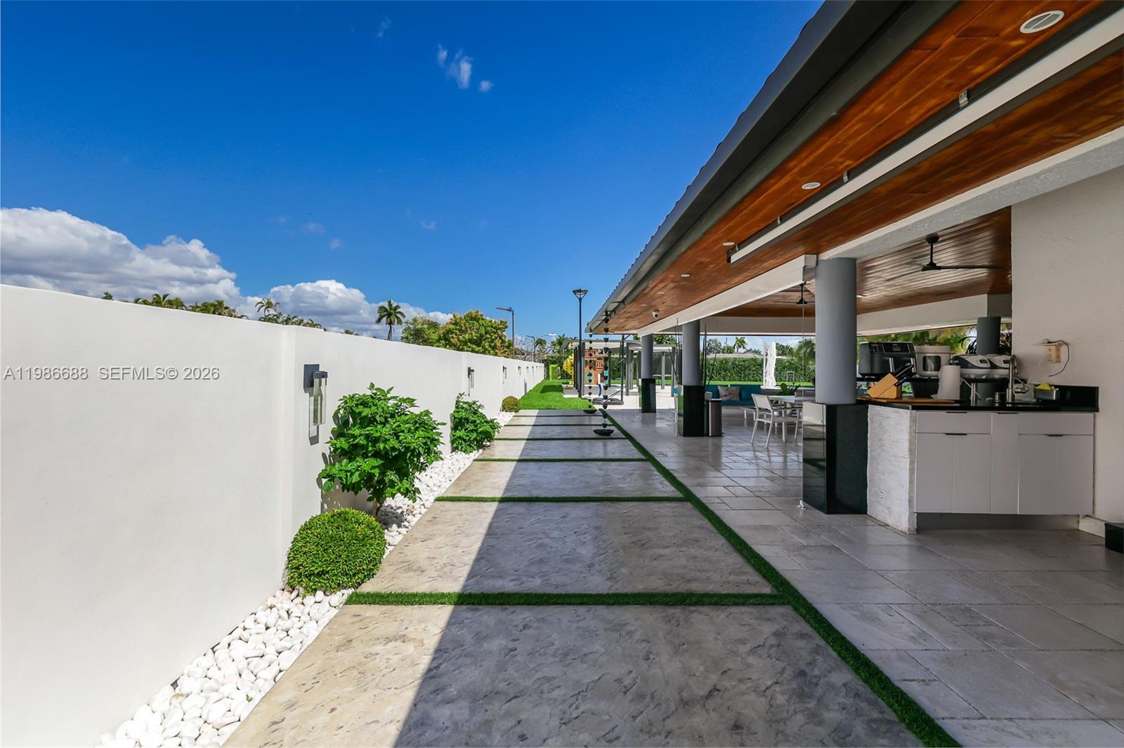 J G HEADS FARMS - Residential