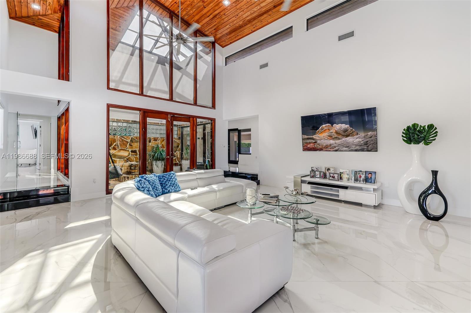 J G HEADS FARMS - Residential