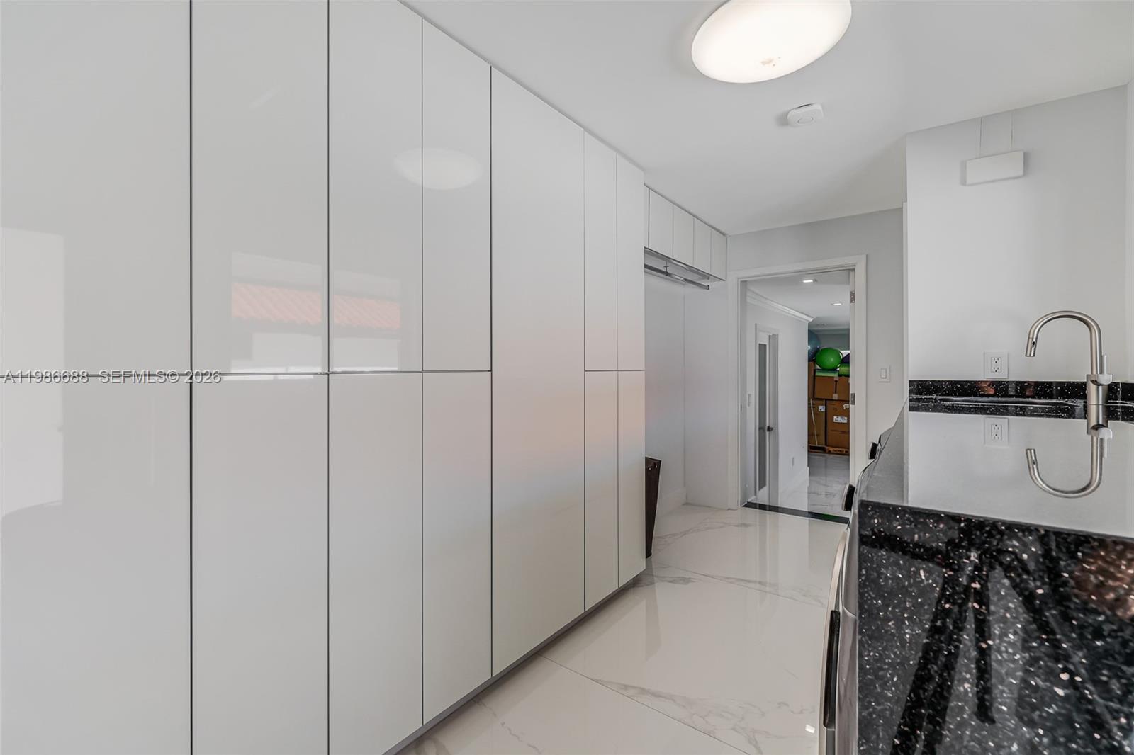 J G HEADS FARMS - Residential