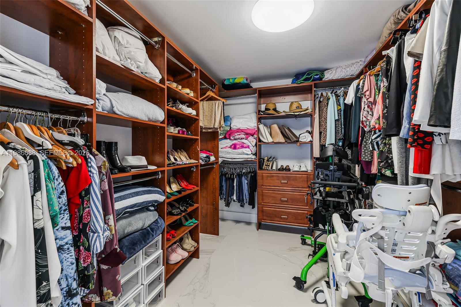 J G HEADS FARMS - Residential