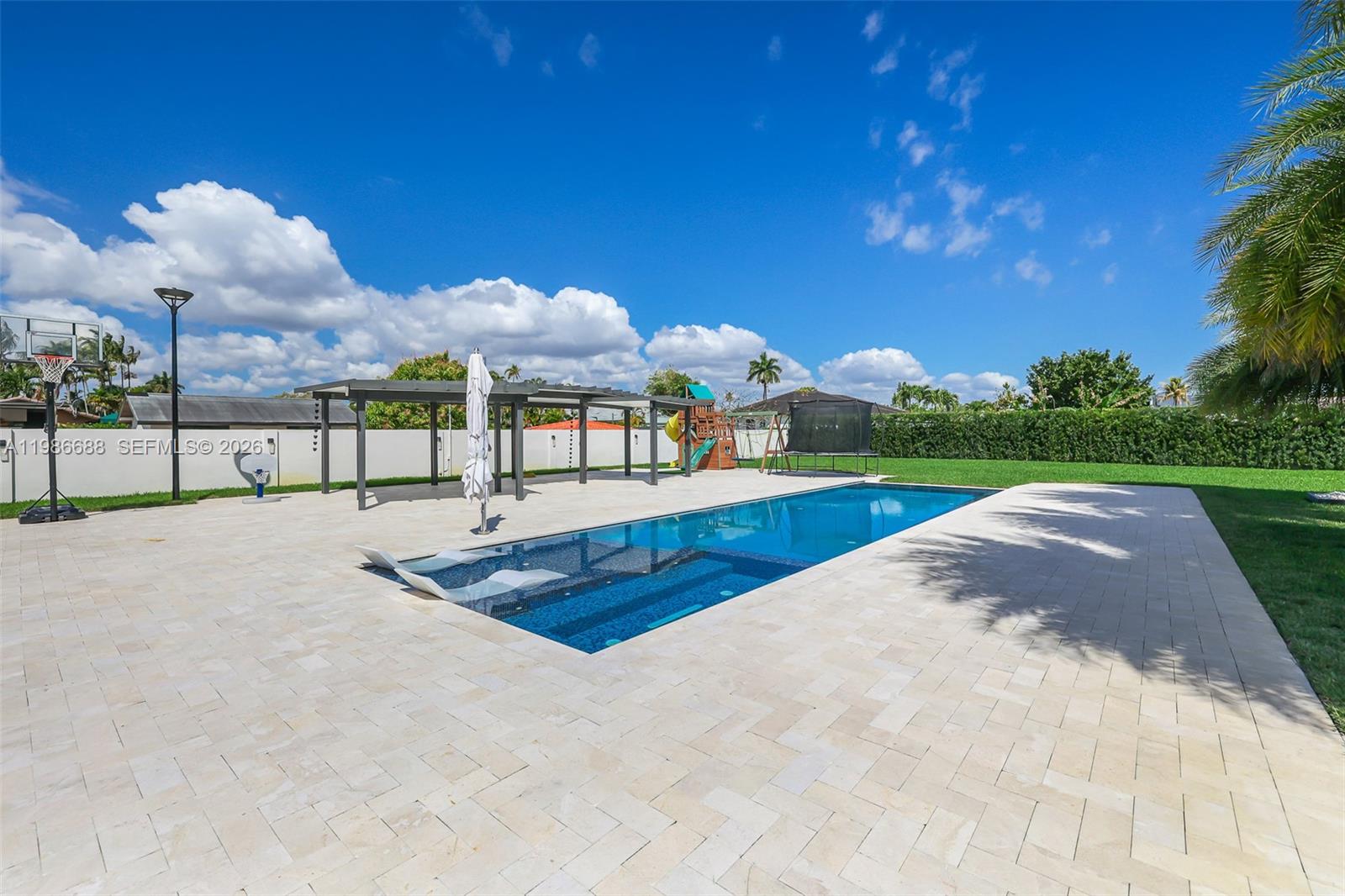 J G HEADS FARMS - Residential