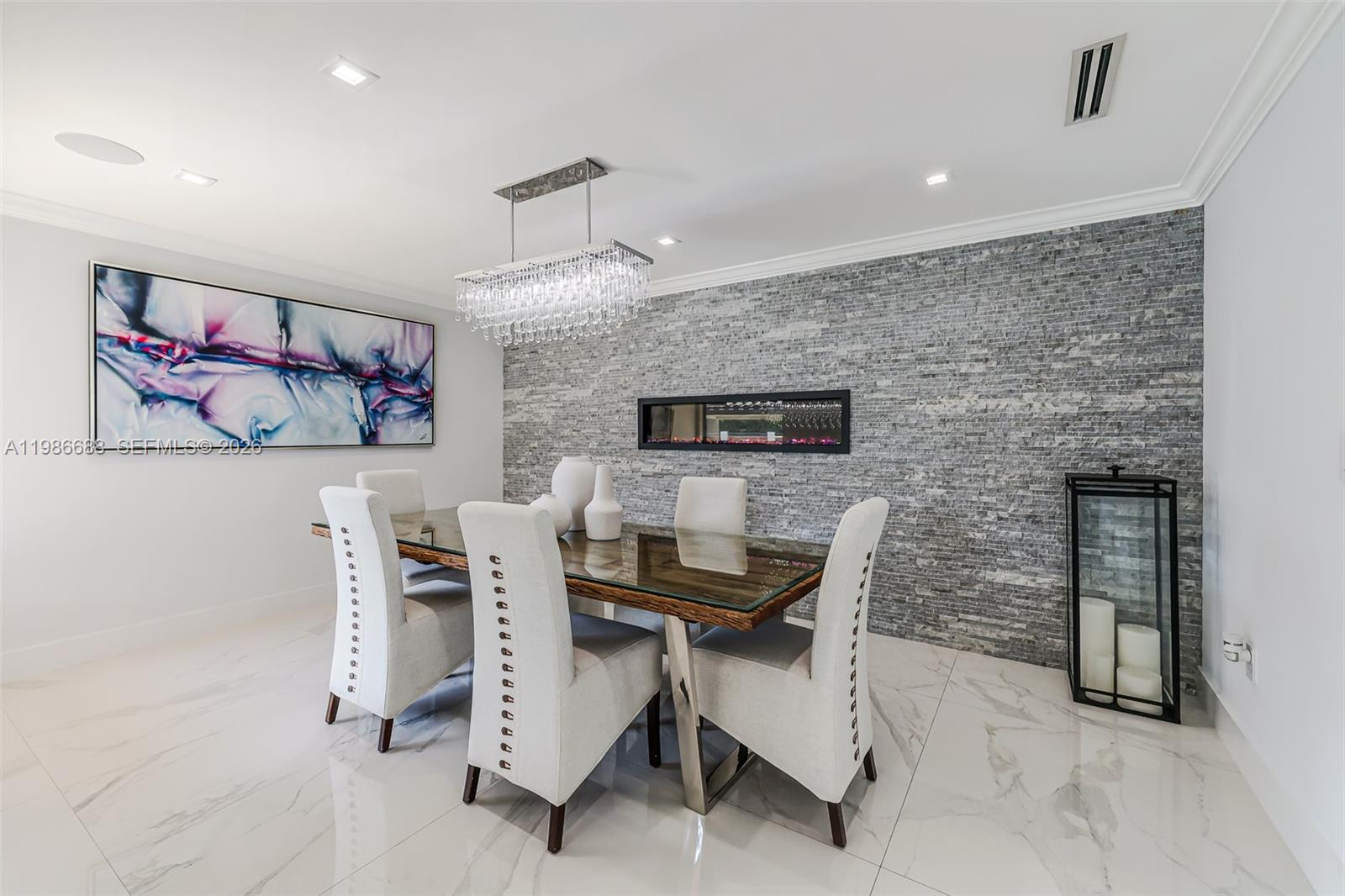 J G HEADS FARMS - Residential