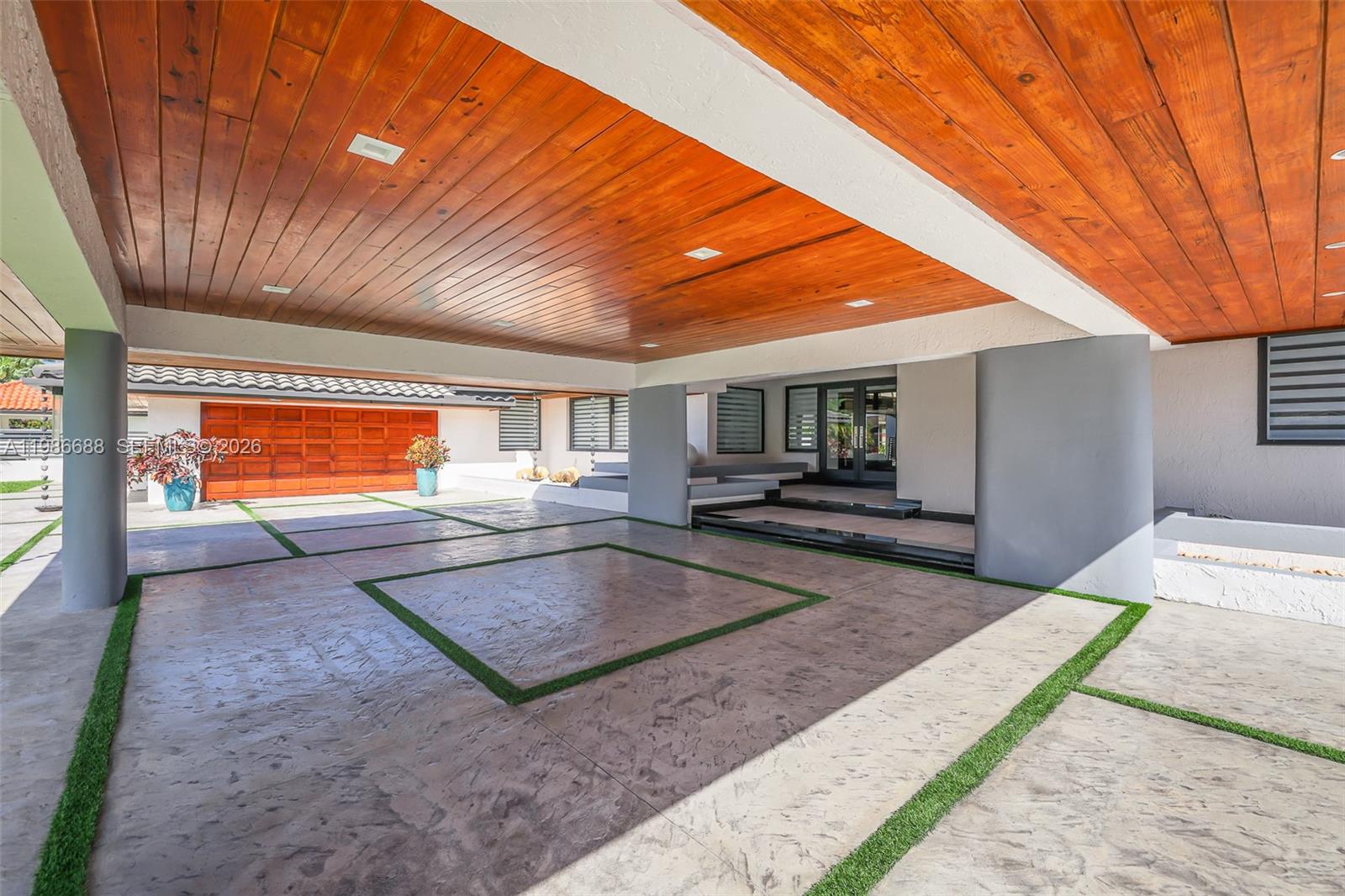 J G HEADS FARMS - Residential