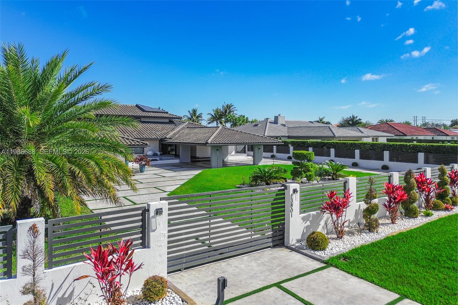 J G HEADS FARMS - Residential