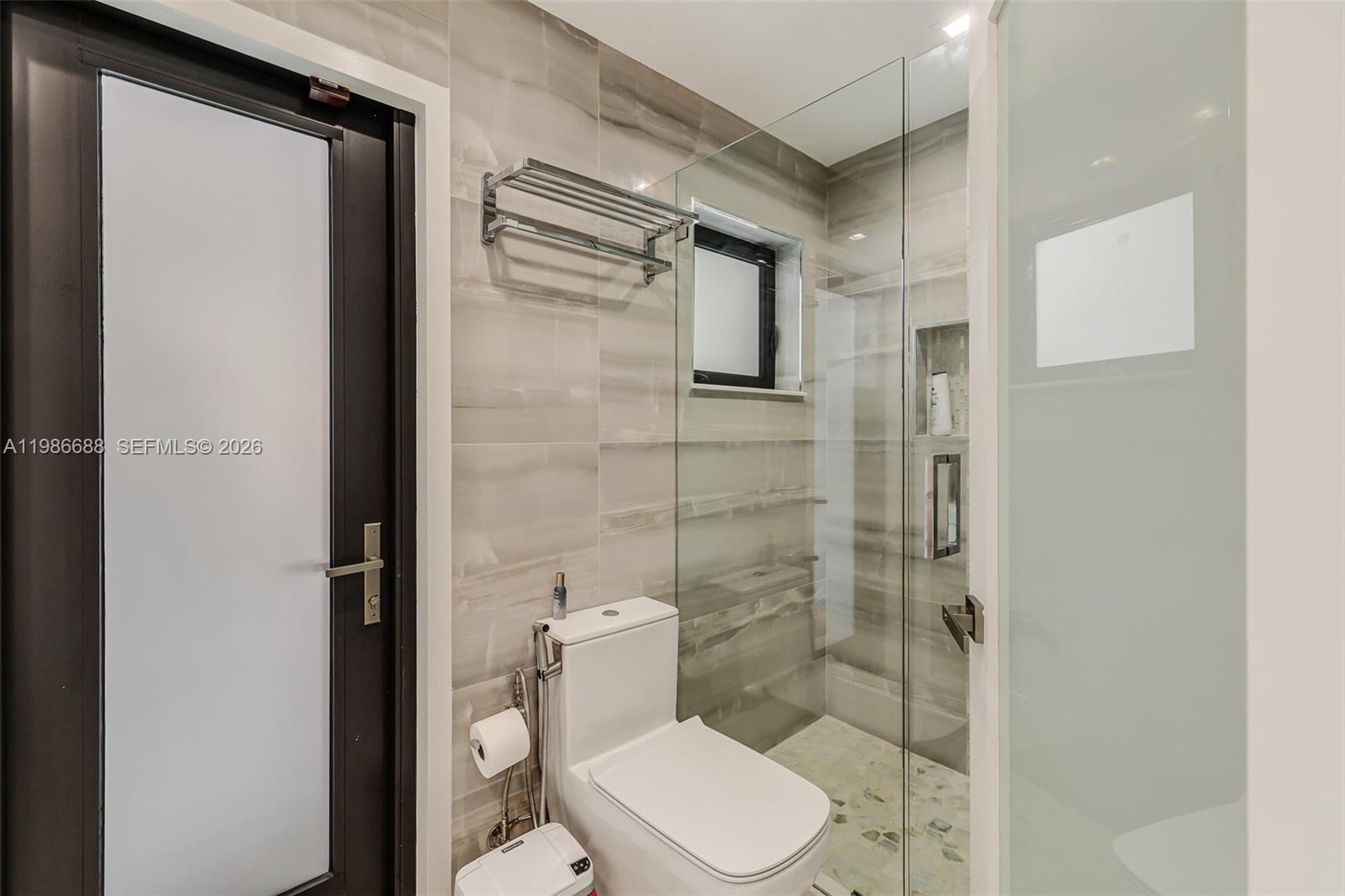 J G HEADS FARMS - Residential