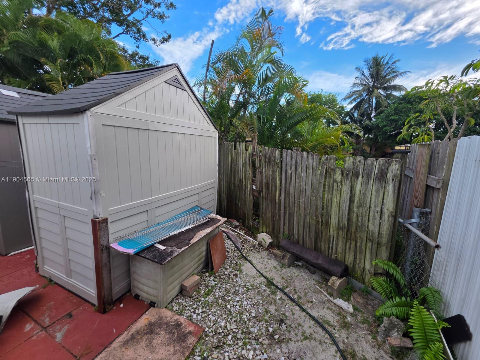 MIRAMAR SEC 10 - Residential