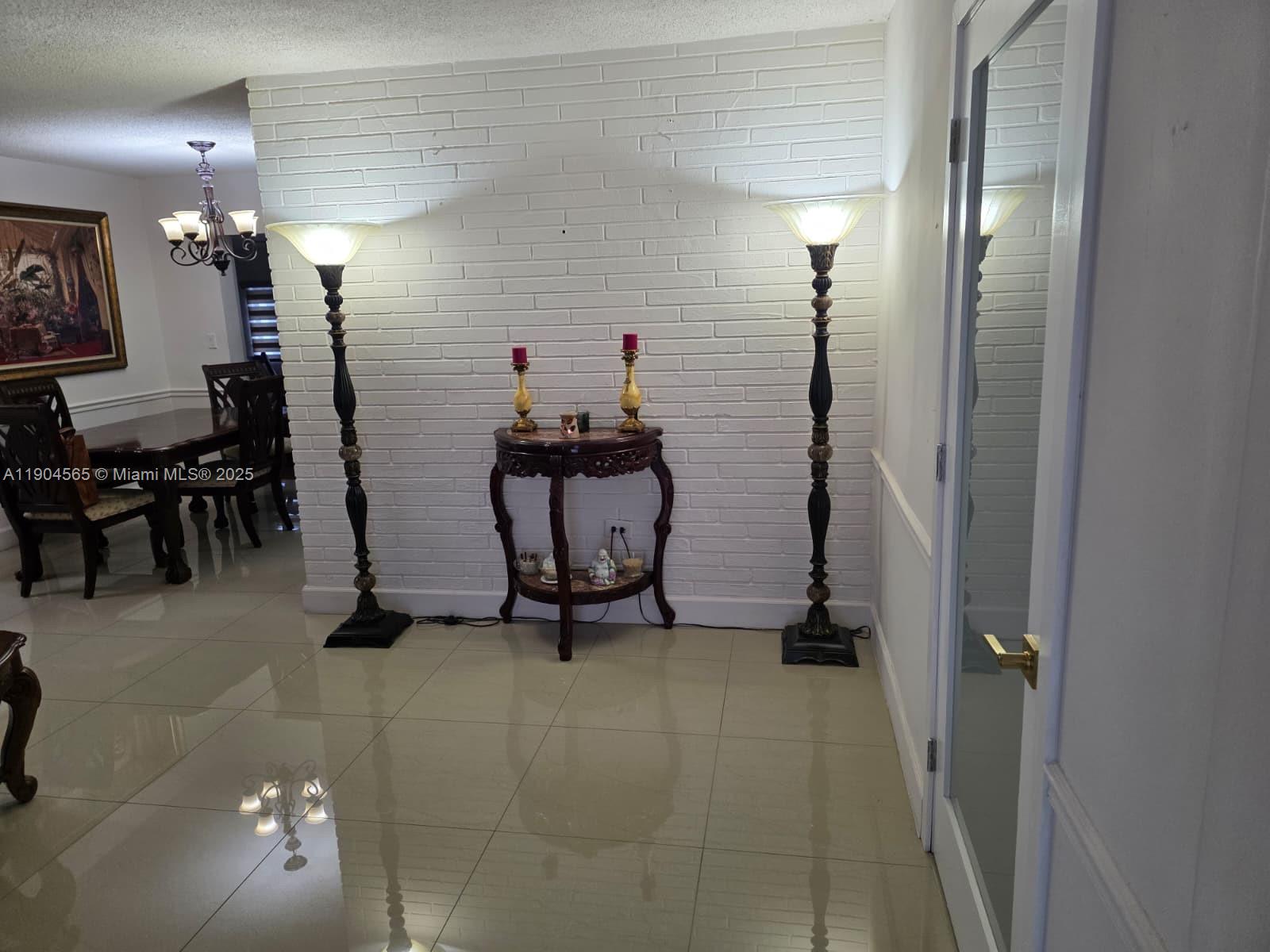 MIRAMAR SEC 10 - Residential