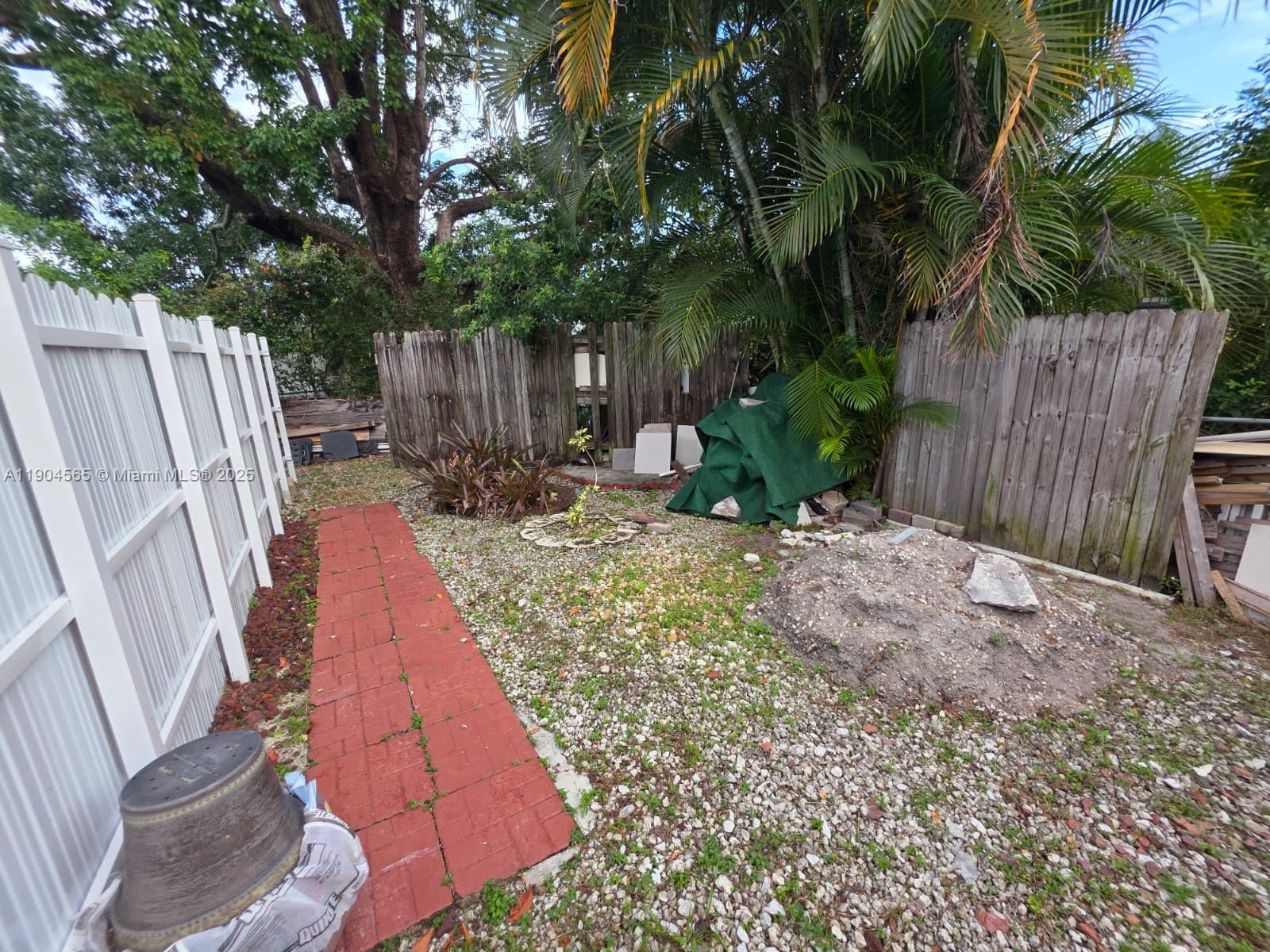 MIRAMAR SEC 10 - Residential