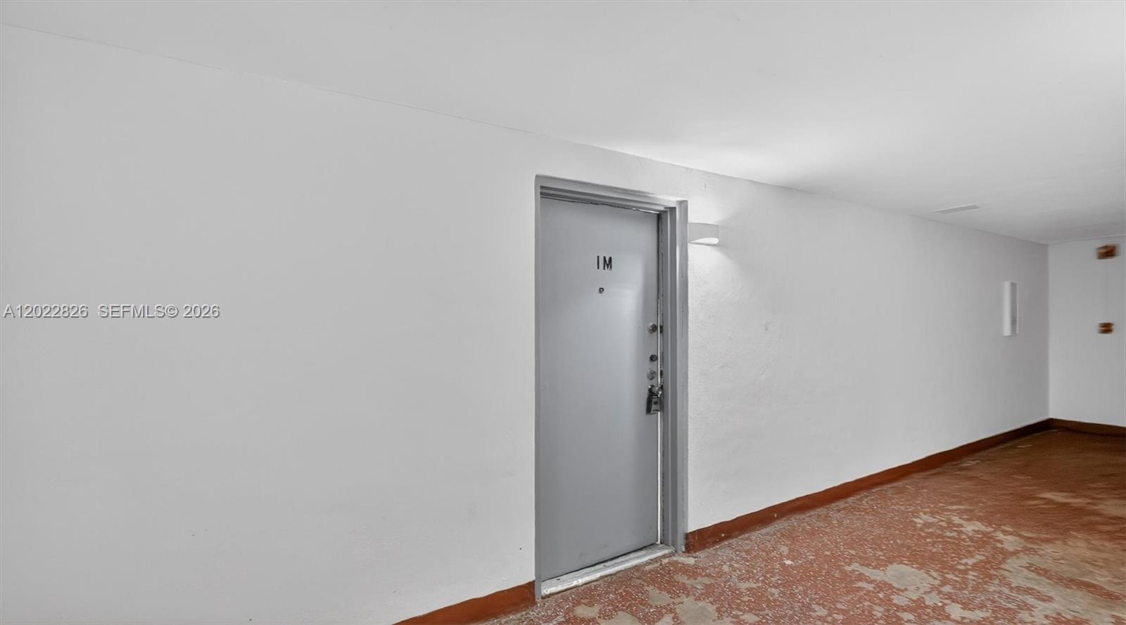 NARANJA LAKES CONDO NO 5 - Residential