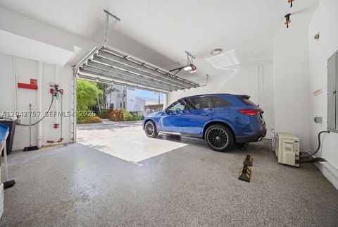 Tiny photo for 710 NE 3rd Ave, Fort Lauderdale, FL 33304 (MLS # A12042757)