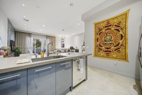 Tiny photo for 710 NE 3rd Ave, Fort Lauderdale, FL 33304 (MLS # A12042757)