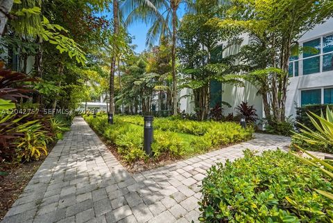 Tiny photo for 710 NE 3rd Ave, Fort Lauderdale, FL 33304 (MLS # A12042757)